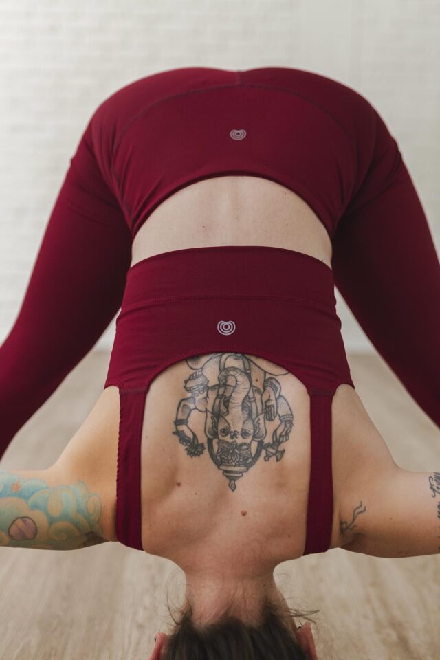 Top Yogini Polisap Rubi