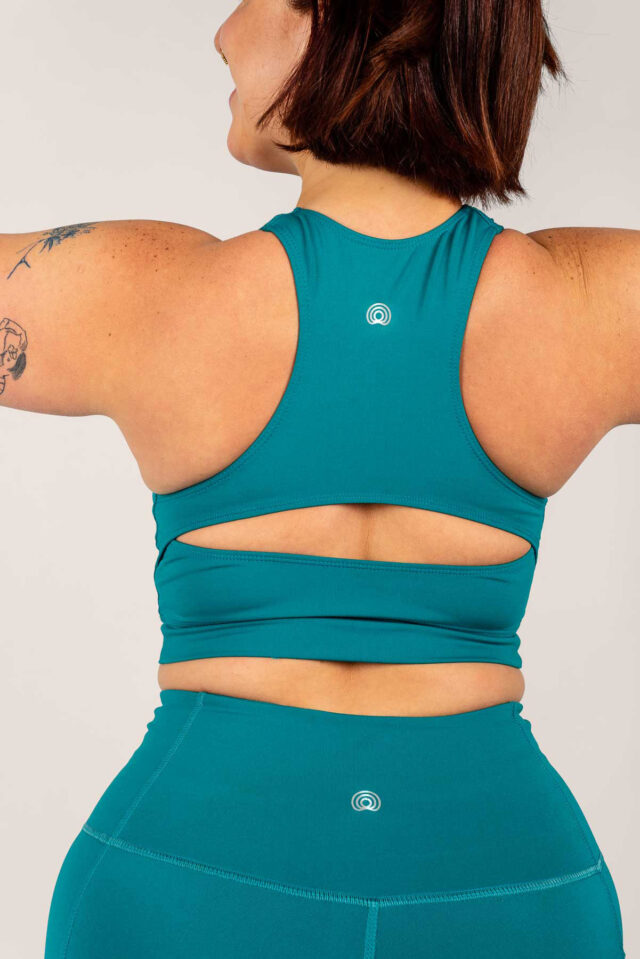 Crop Top Bindi Ananda Selva